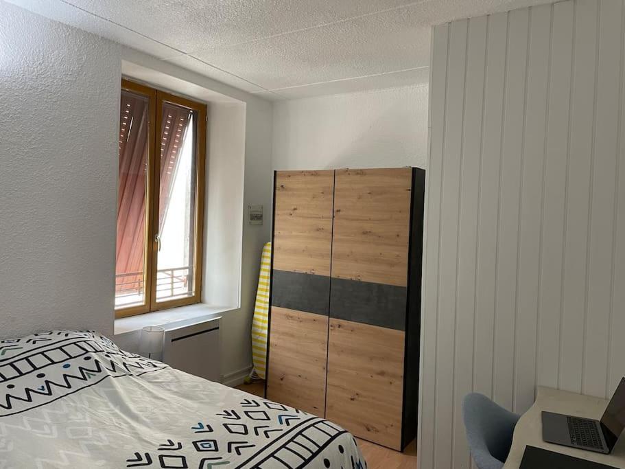 Bourbonne Les Bains, Appartement T2 Pour 2 Bourbonne-les-Bains Exterior photo